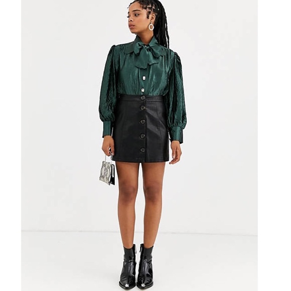 🆕 DREAM Sister Jane Volume Blouse with Bow Collar in Metallic Crinkle Fabric - Picture 2 of 4